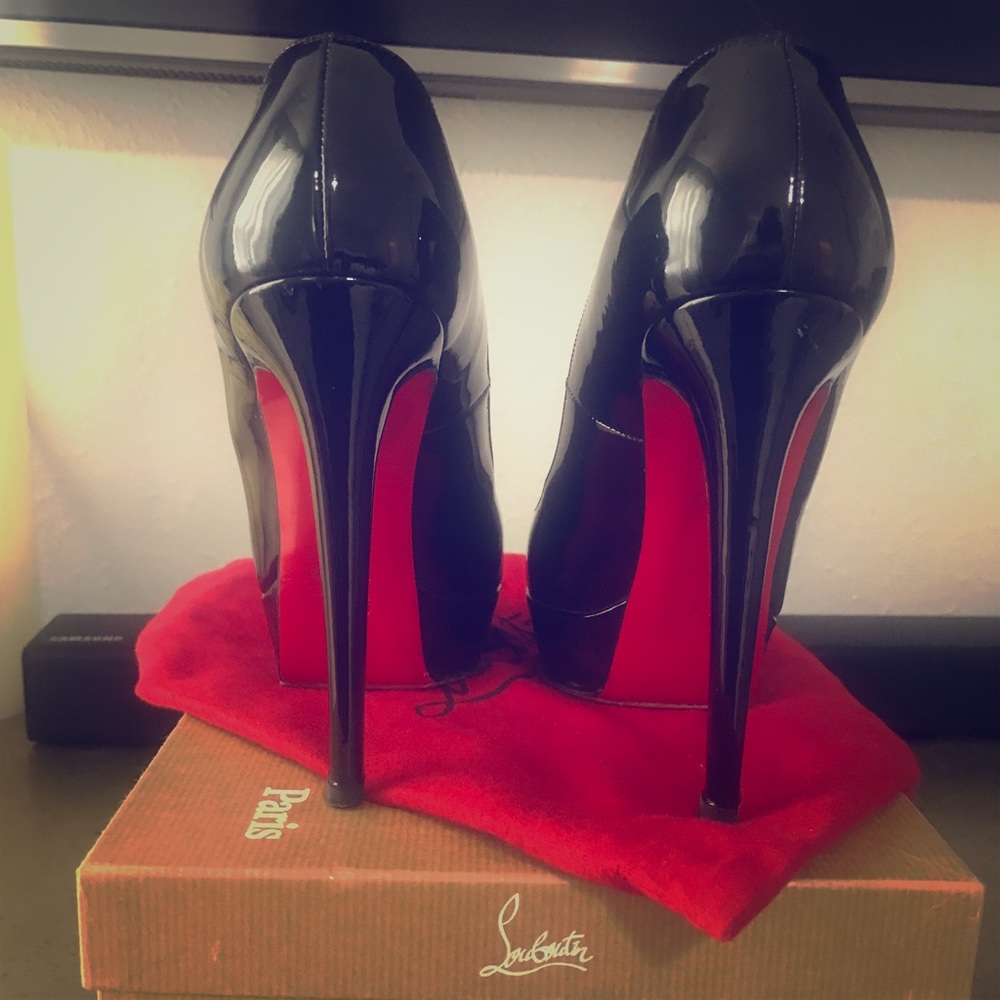 Christian Louboutin Bianca Pumps